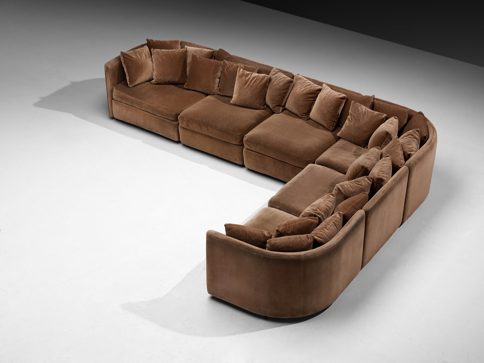 1970s Large Streamlined Sectional Sofa in Brown Velvet