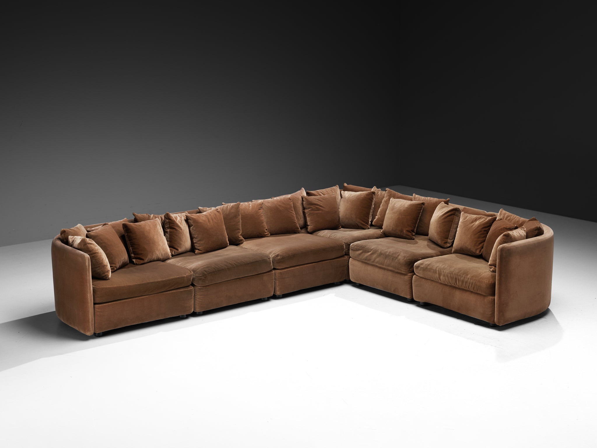 1970s Large Streamlined Sectional Sofa in Brown Velvet