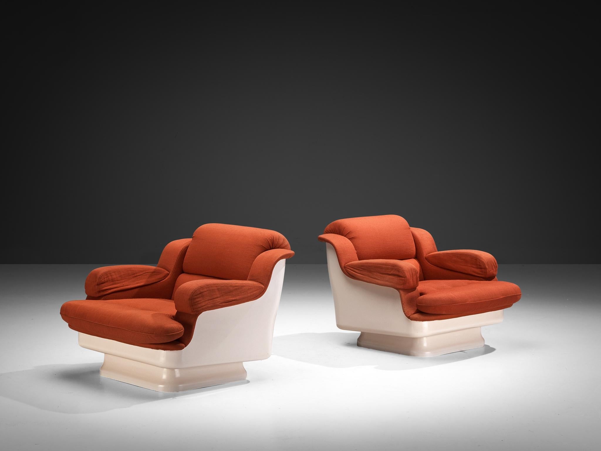 Post-Modern Italian Pair of Lounge Chairs in Fiberglass and Red Upholstery