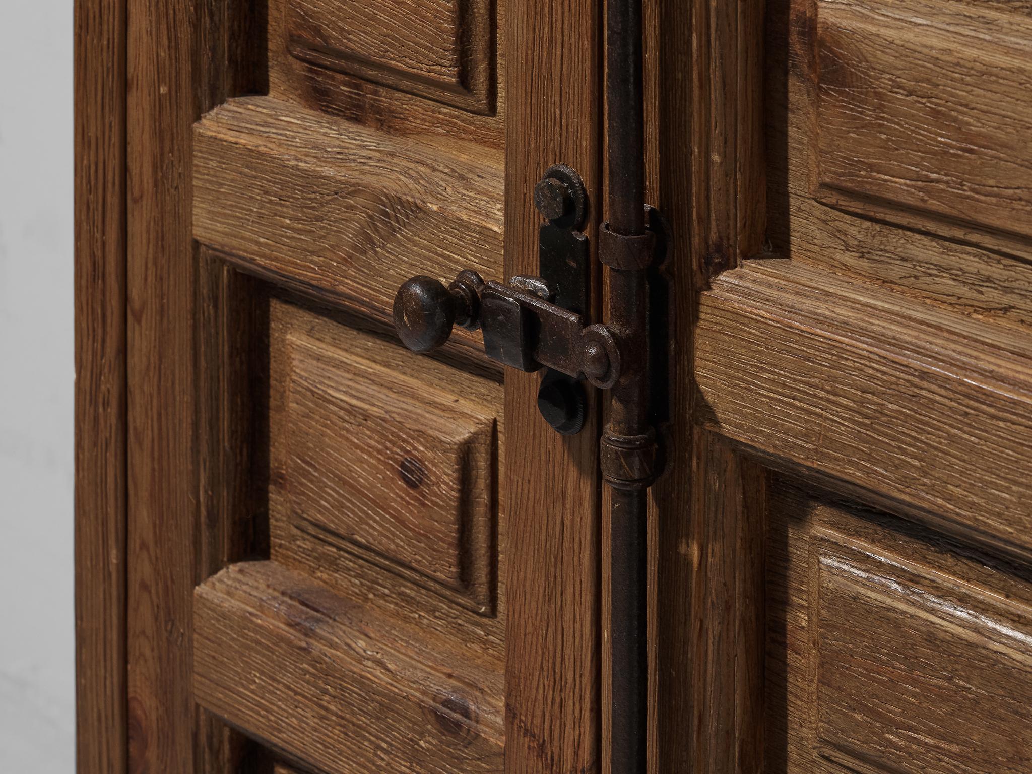 Biosca Brutalist Highboard in Stained Pine