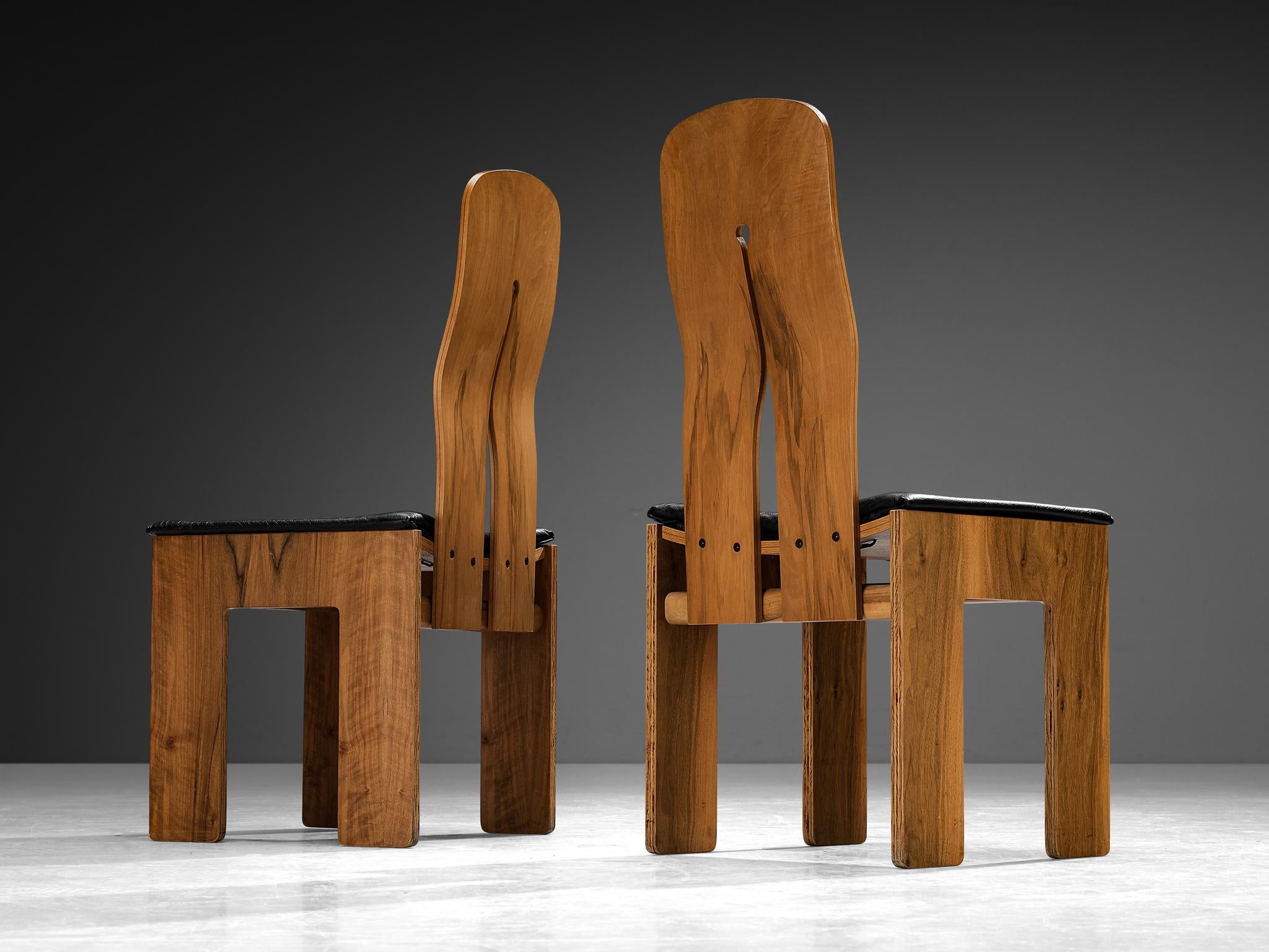 Carlo Scarpa for Bernini Set of Six Dining Chairs in Walnut and Leather