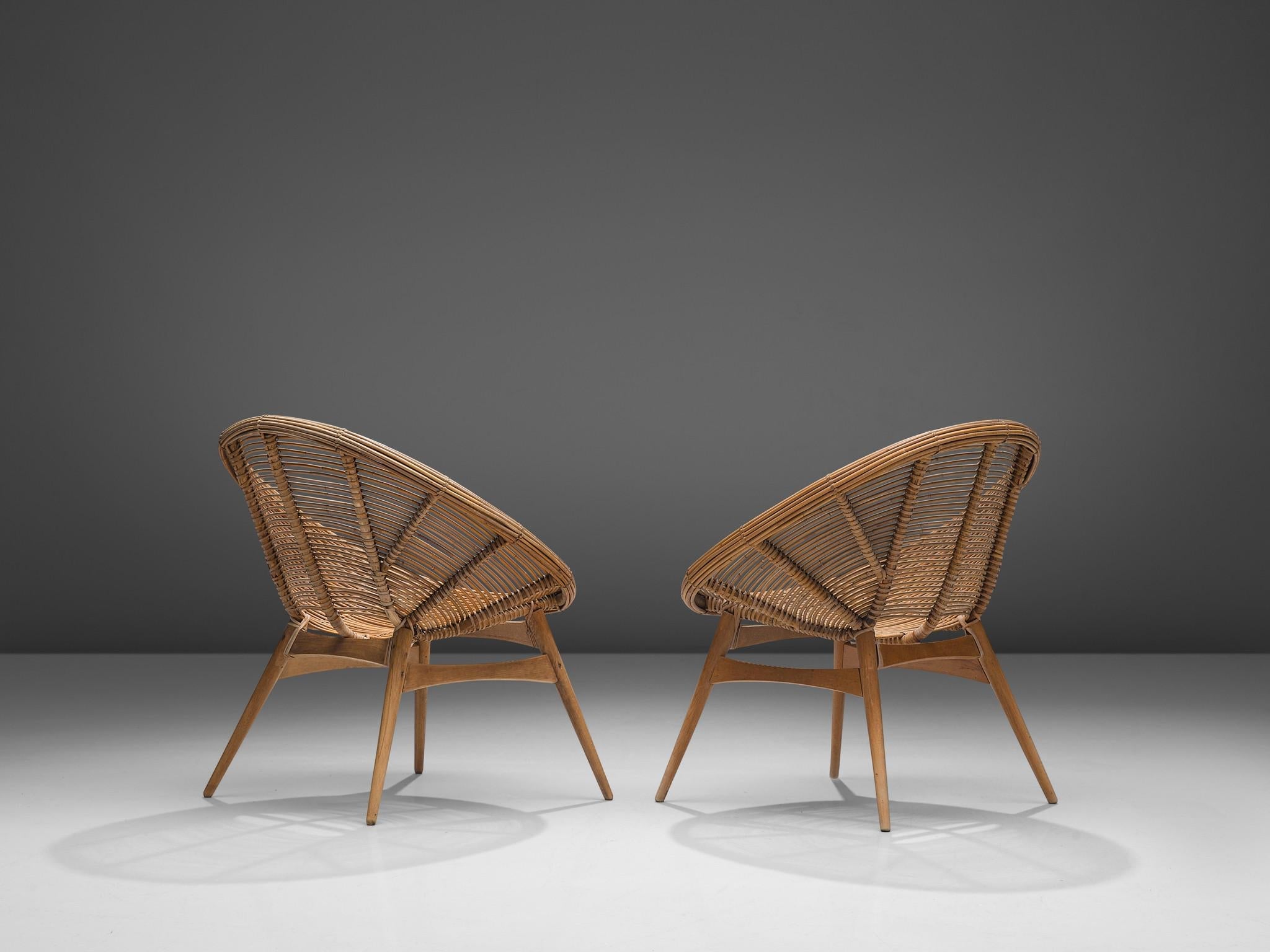 Patio Lounge Chairs in Bamboo and Wood