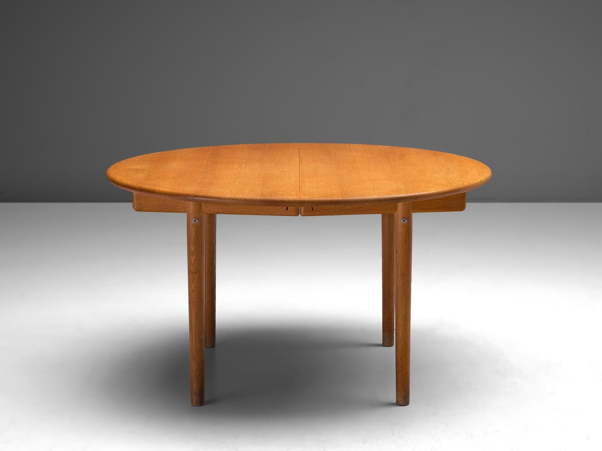 Hans wegner dining table and chairs new arrivals