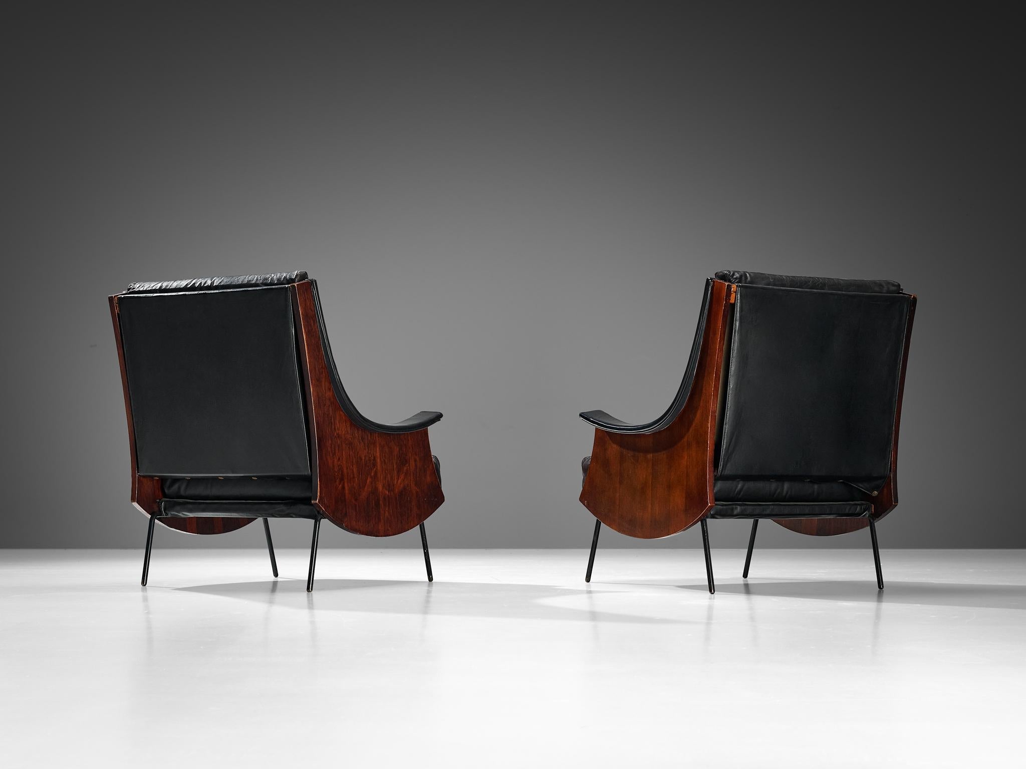 Carlo de Carli for Sormani Pair of 'PIPA' Lounge Chairs in Leather