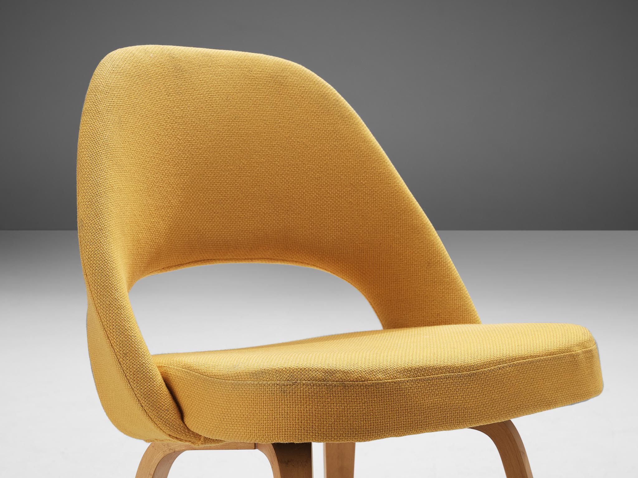 Eero Saarinen for Knoll 'Executive' Dining Chair in Ocher Yellow Upholstery