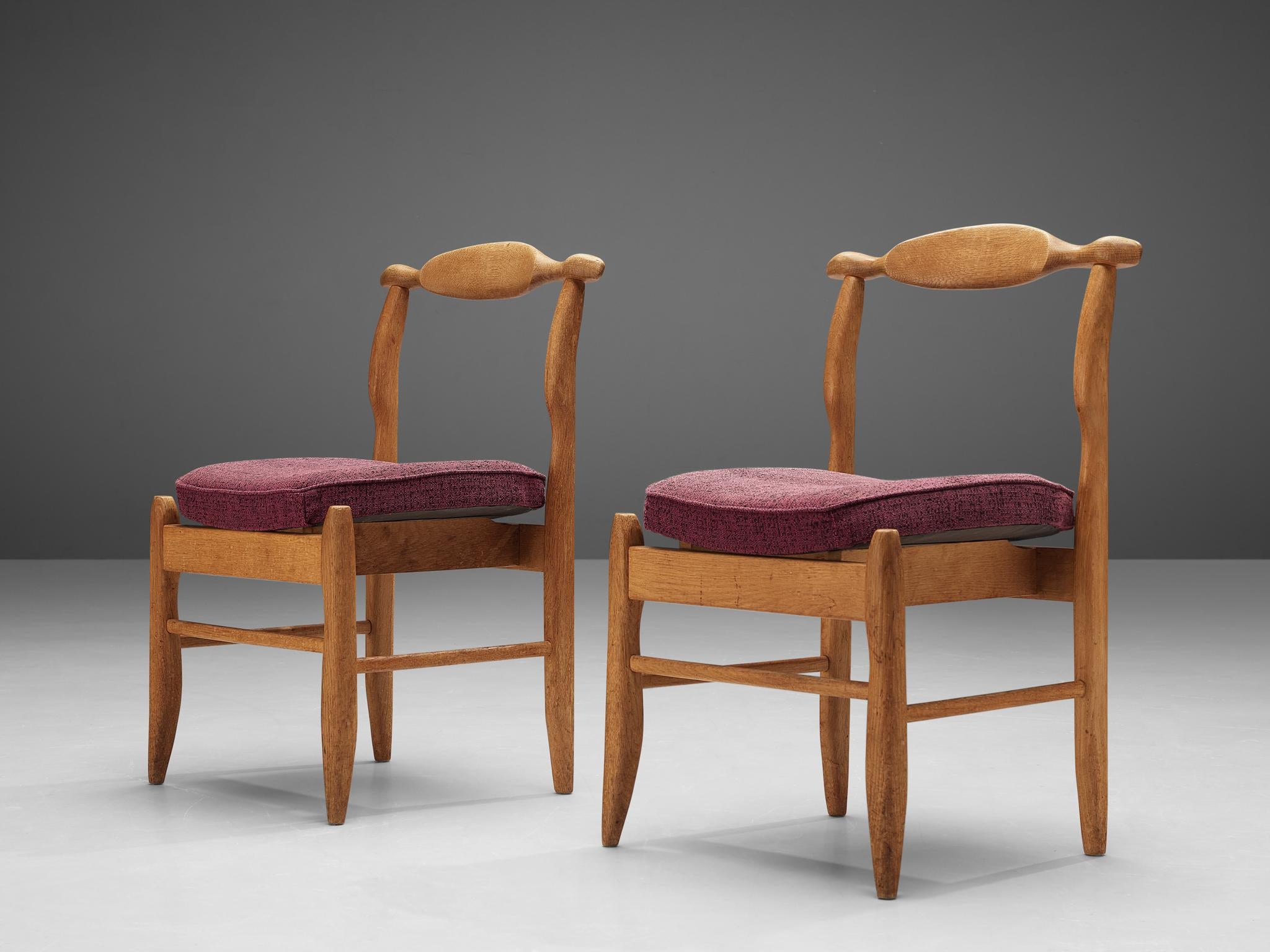 Guillerme & Chambron Pair of 'Fumay' Dining Chairs in Oak