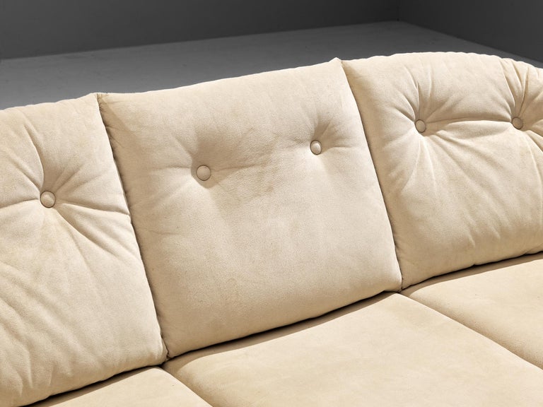 Knoll Antimott Sofa in Off-White Alcantara