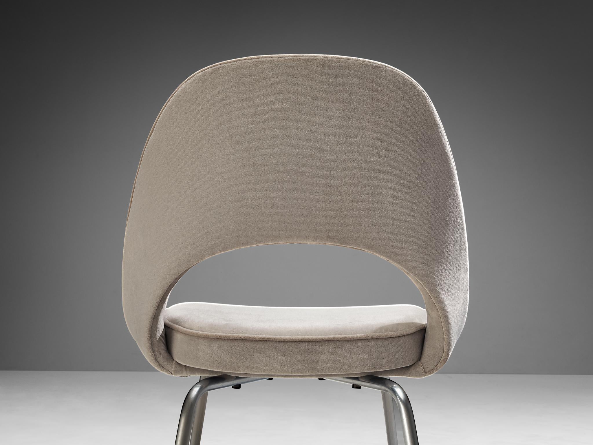 Saarinen chairs hot sale